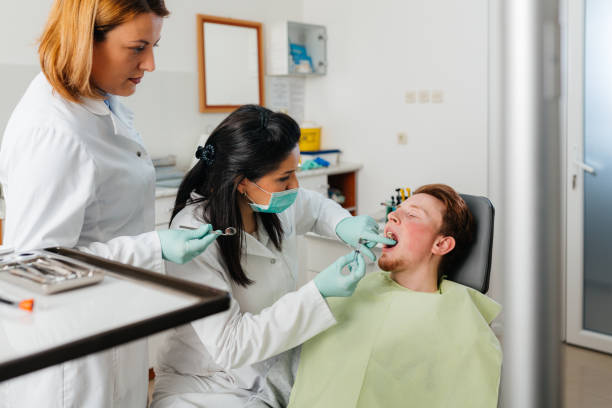 Best Emergency Dentist for Knocked-Out Tooth in Rockford, MI